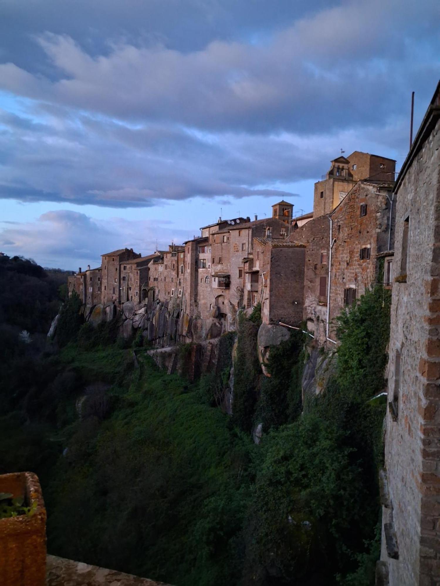Sospesi Nel Borgo Виторкьяно Экстерьер фото