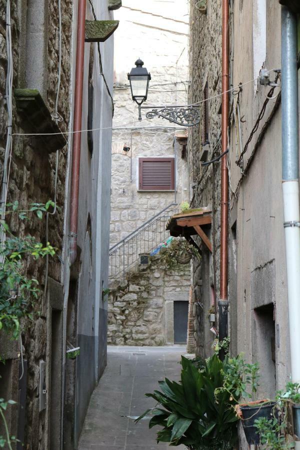 Sospesi Nel Borgo Виторкьяно Экстерьер фото