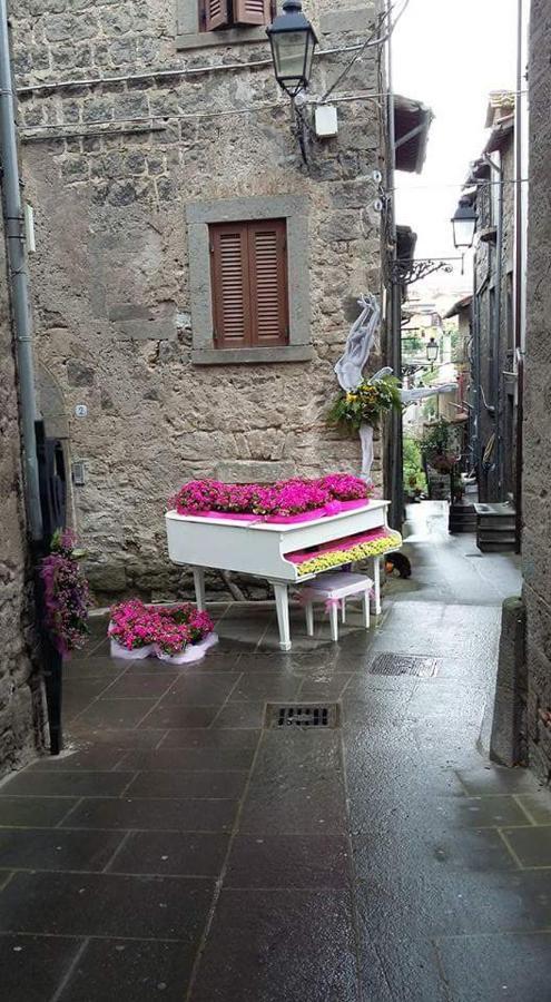 Sospesi Nel Borgo Виторкьяно Экстерьер фото